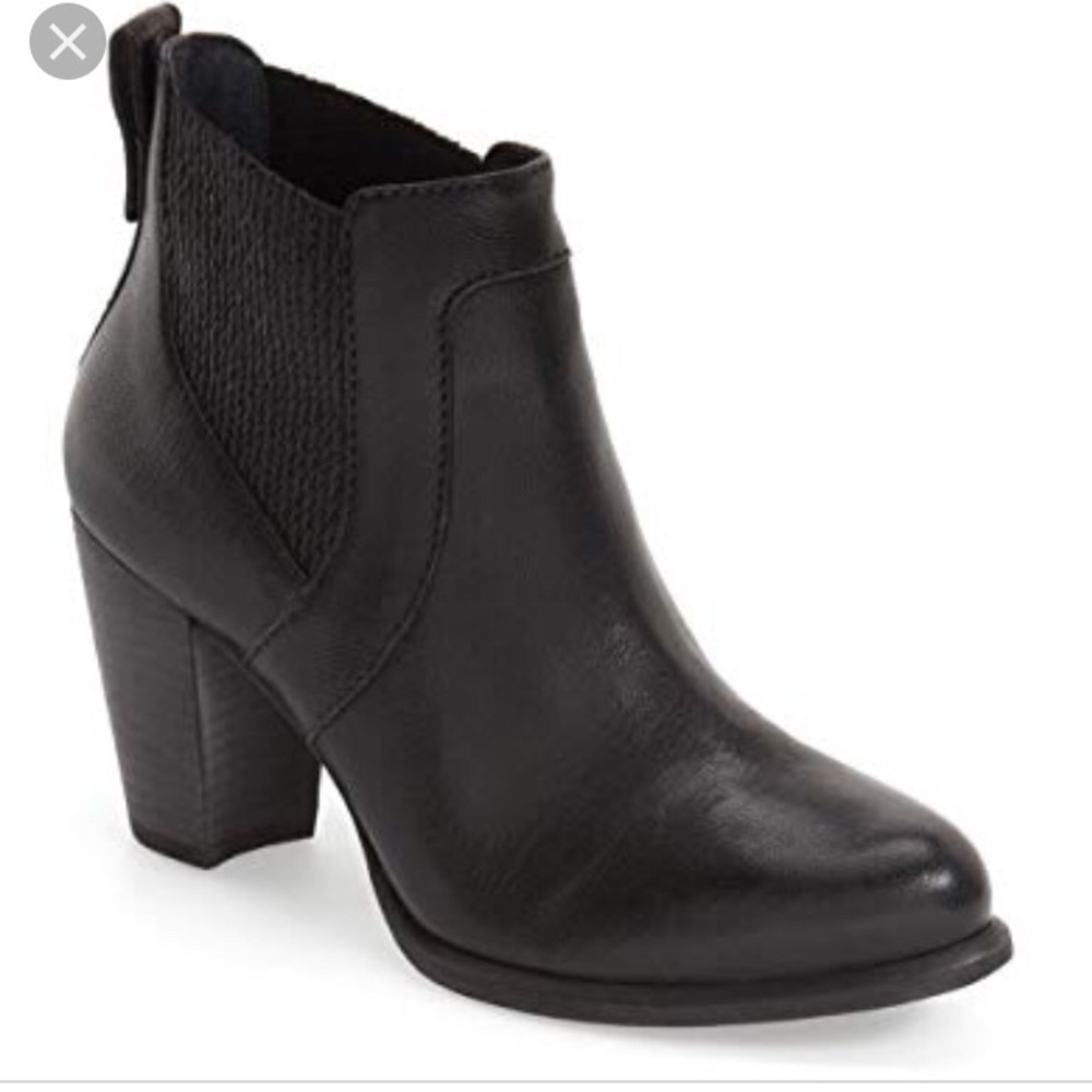 Ugg leather boots